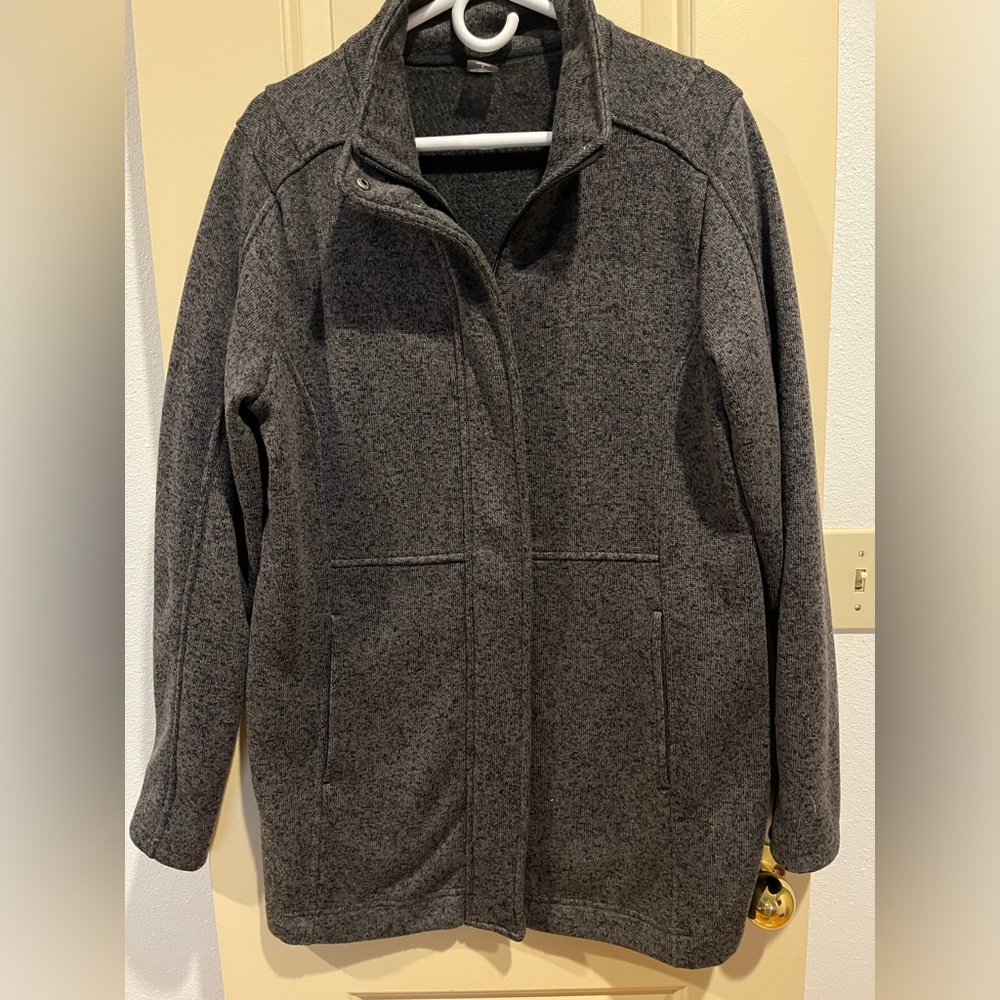 🩶St John’s Bay Midweight jacket. Size Large. EUC. 🩶